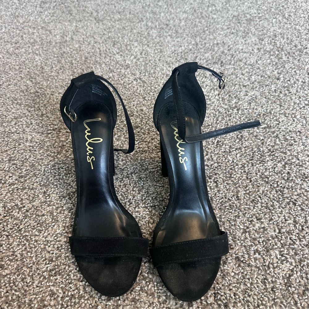Black lulus heels